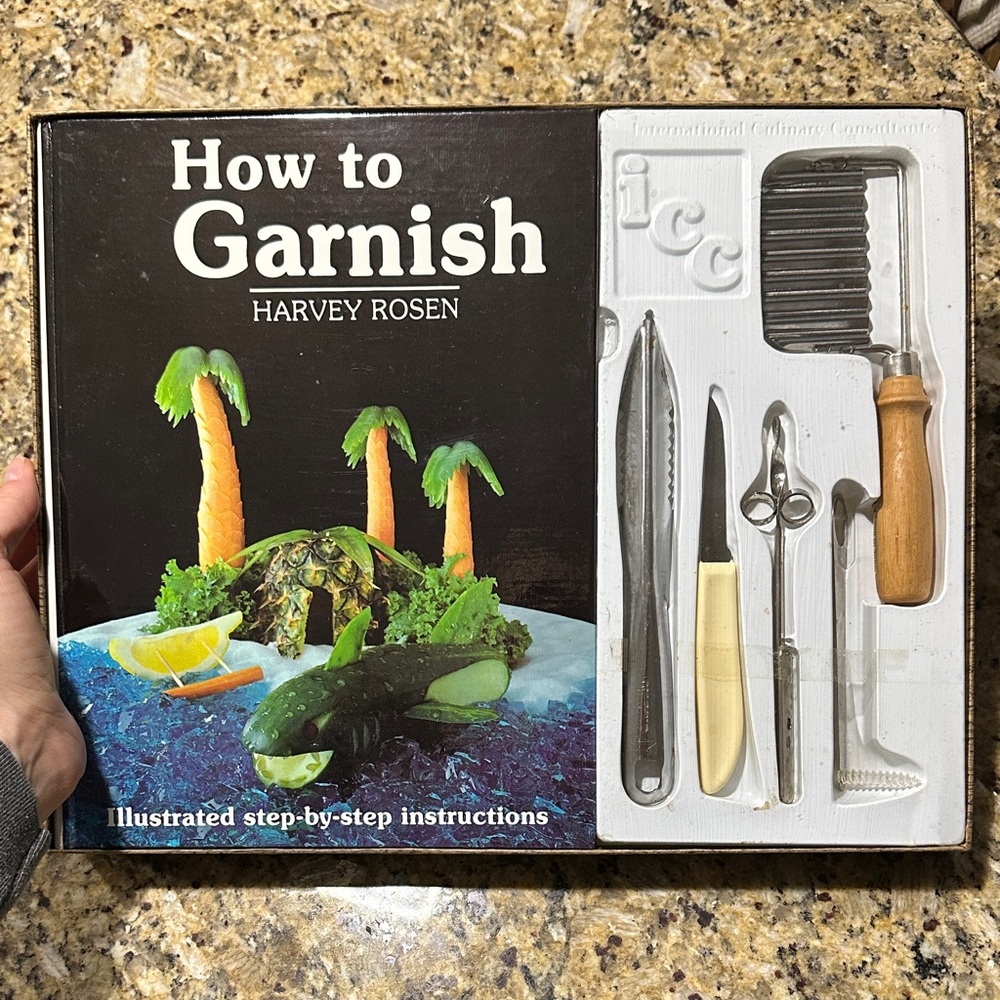 Garnishing Tool Set with instructional Cookbook